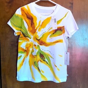 ⭐️ BRAND NEW ⭐️ Chico’s Zenergy Jungle Camo Saucy Sunflower Like Shirt Top